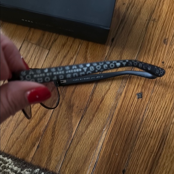 Marc by Marc Jacobs Black aviator Sunglasses with Case - Picture 8 of 9